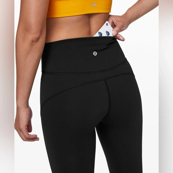 EUC Lululemon Time To Sweat Crop 23" in Black Women size 4 - Picture 13 of 13